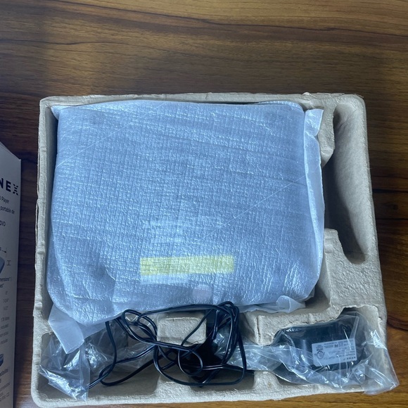 Dynex DX-PDVD7 Portable DVD Player 7" Silver New Open Box Tested Works - Picture 8 of 15